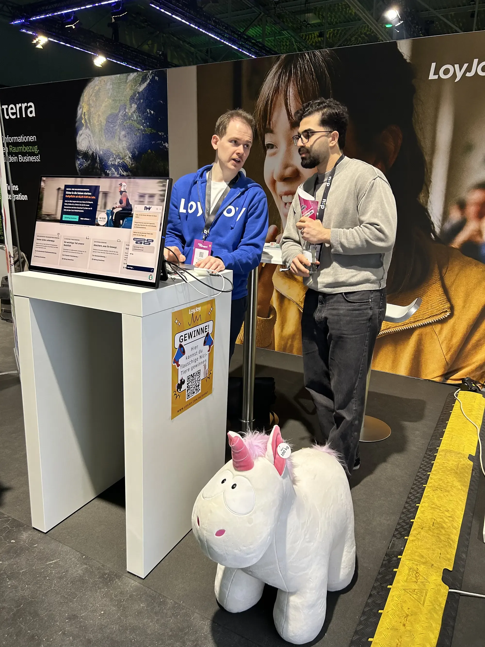 Der LoyJoy Stand auf der data:unplugged ist gut besucht.